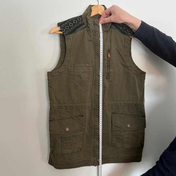 Roots Canada. Utility Vest. Olive Green Color. Size Medium. NWT. Womens. - Picture 5 of 9